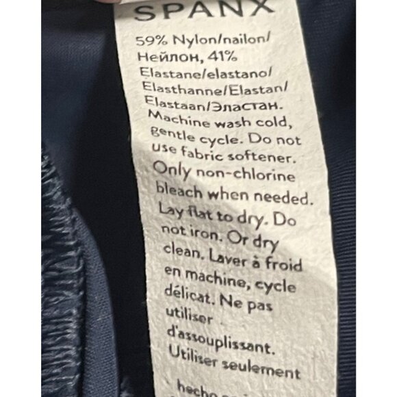 Spanx Sunshine Solutions Skort XL UPF 50+ Navy Blue Pull On Style Back Pockets - Picture 7 of 8